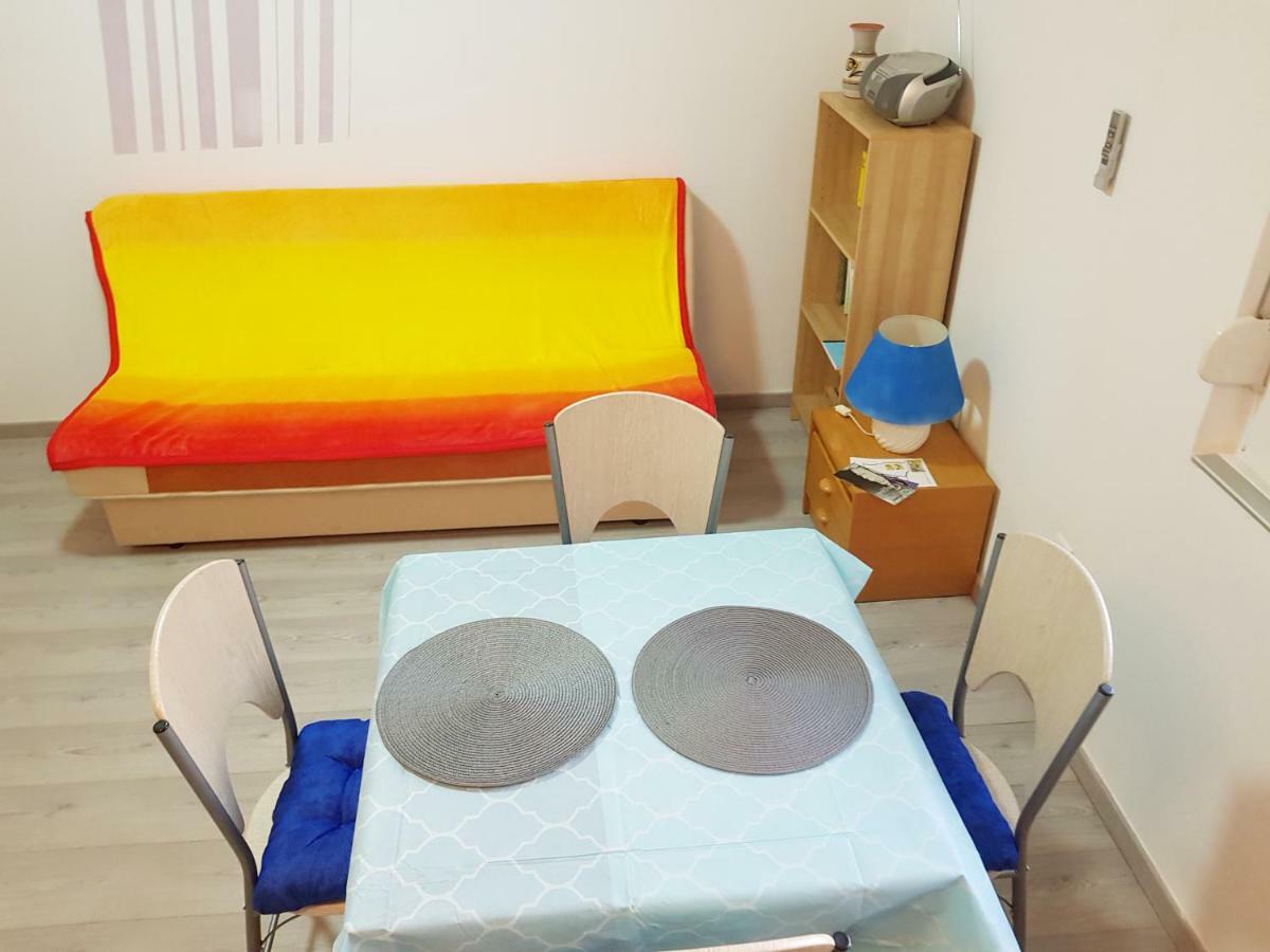Apartment Brigitte Vrsi Bagian luar foto